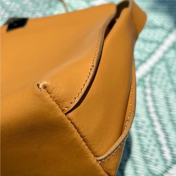 Vintage Furla Italian Leather Shoulder Bag - Picture 8 of 11